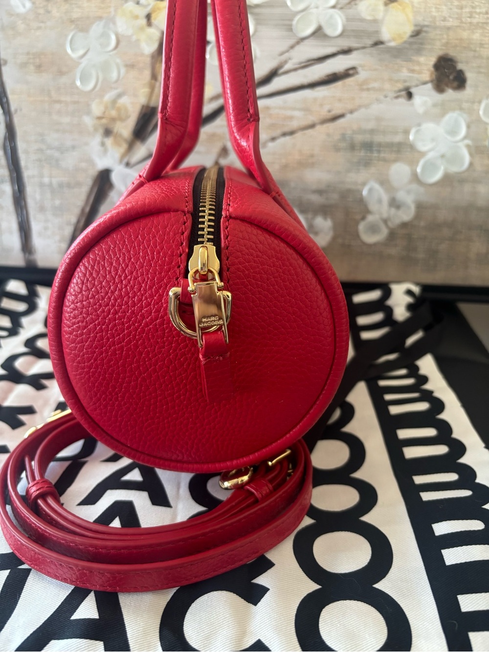 Marc Jacobs Red The Duffle Small Leather Mini Bag - Picture 5 of 12